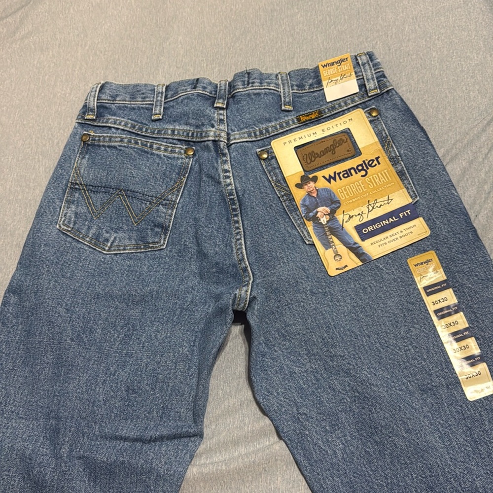 Never worn George Straight Jeans